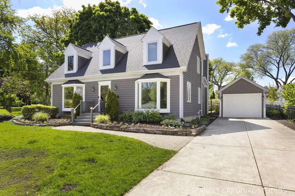 416 West Oak Street Wheaton IL 60187