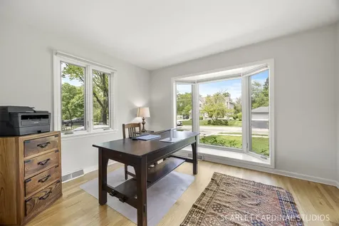 416 West Oak Street Wheaton IL 60187