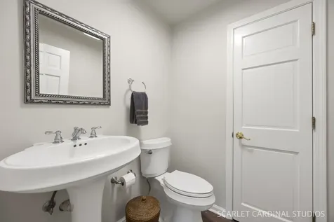 416 West Oak Street Wheaton IL 60187