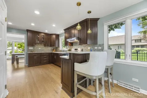 416 West Oak Street Wheaton IL 60187