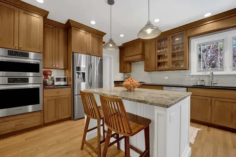 3029 Simpson Street Evanston IL 60201