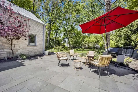 3029 Simpson Street Evanston IL 60201