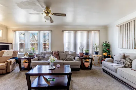 8129 South Cornell Avenue Chicago IL 60617
