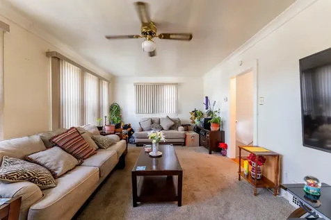 8129 South Cornell Avenue Chicago IL 60617