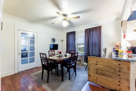 8129 South Cornell Avenue Chicago IL 60617