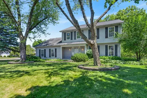 241 Wakefield Lane Geneva IL 60134