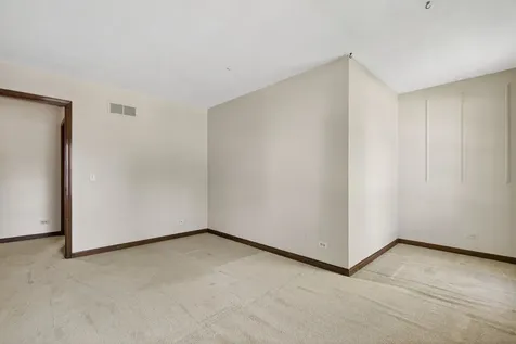 241 Wakefield Lane Geneva IL 60134