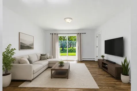 8828 North Leslie Lane Des Plaines IL 60016