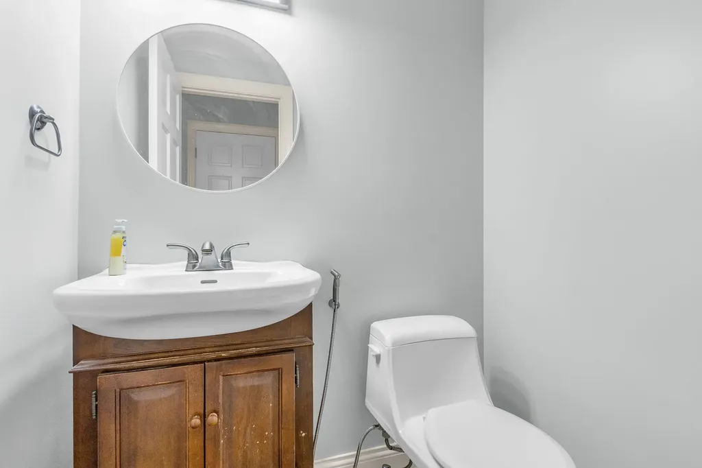 18w266 Knollwood Lane Villa Park IL 60181