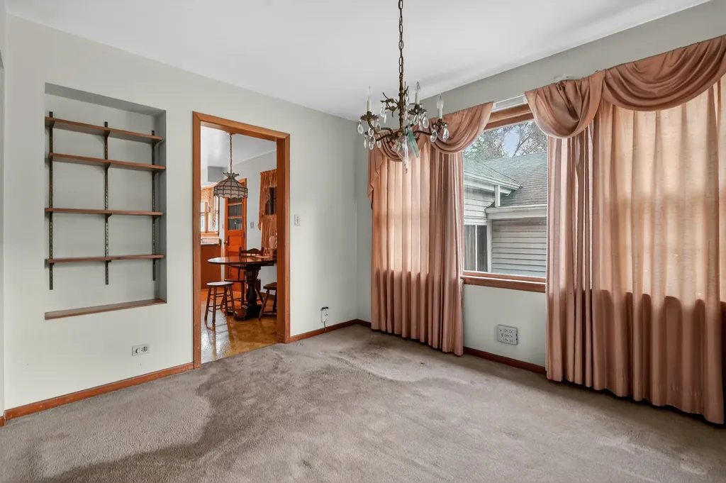 5625 Lincoln Avenue Lisle IL 60532