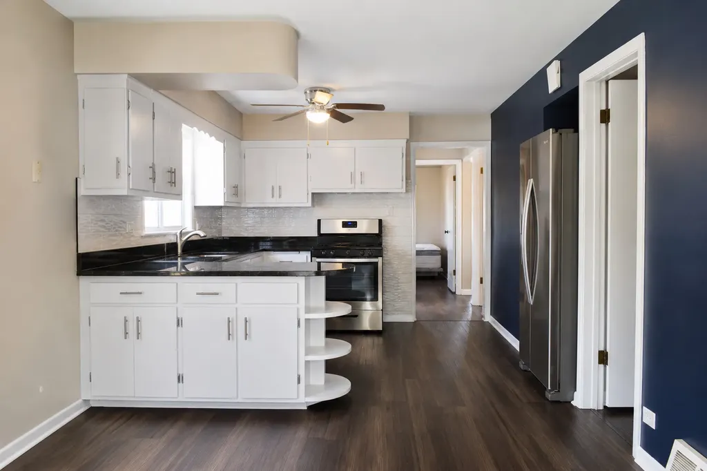 10941 South Kedzie Avenue Chicago IL 60655