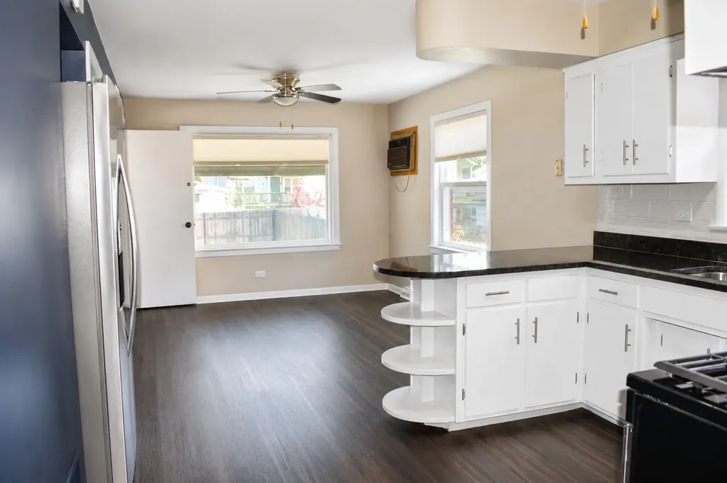 10941 South Kedzie Avenue Chicago IL 60655