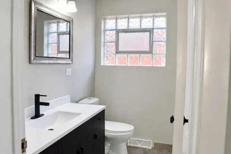 10941 South Kedzie Avenue Chicago IL 60655
