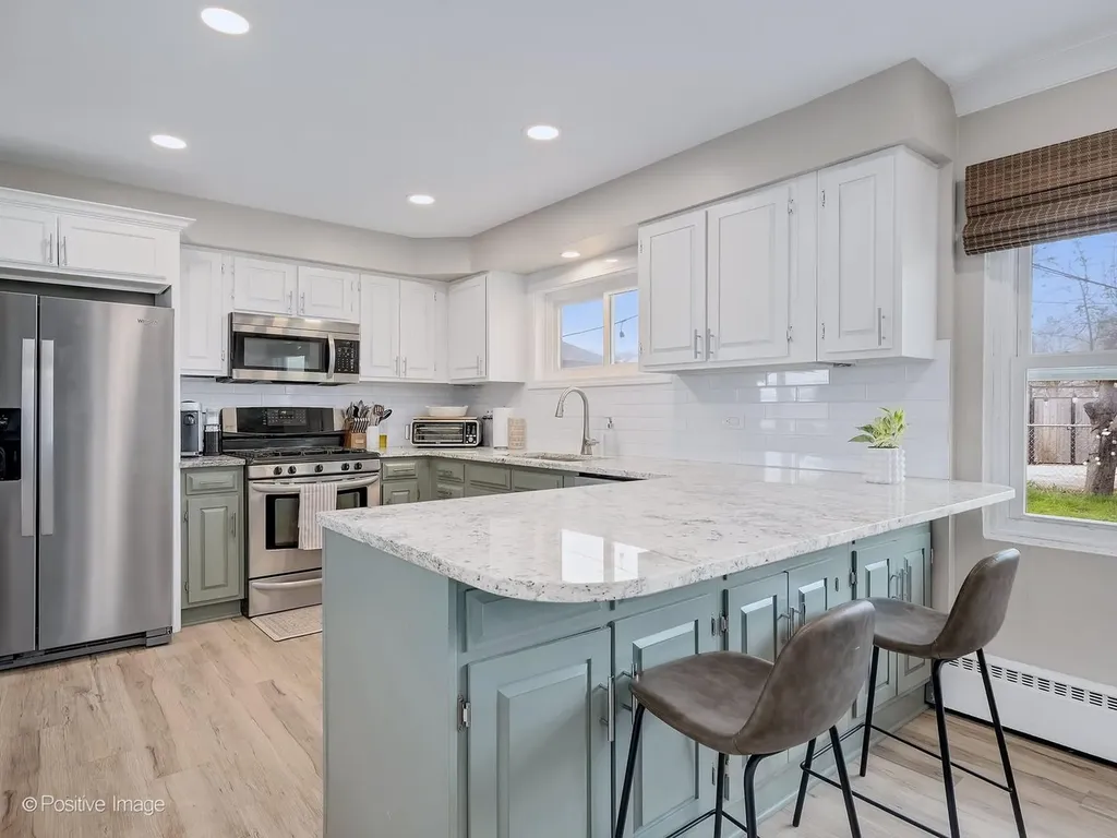 657 West Armitage Avenue Elmhurst IL 60126