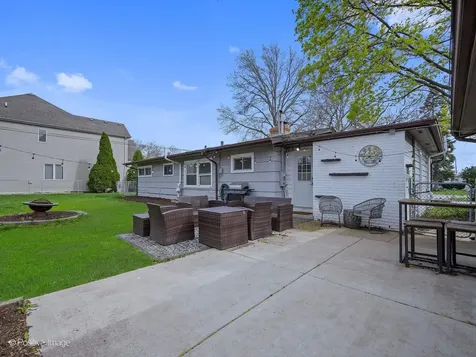657 West Armitage Avenue Elmhurst IL 60126