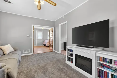 111 Buchanan Street Morris IL 60450