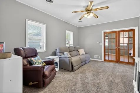 111 Buchanan Street Morris IL 60450