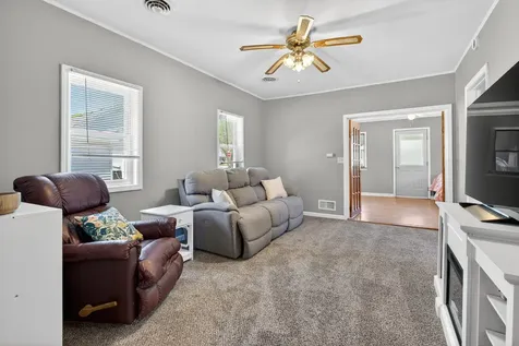111 Buchanan Street Morris IL 60450