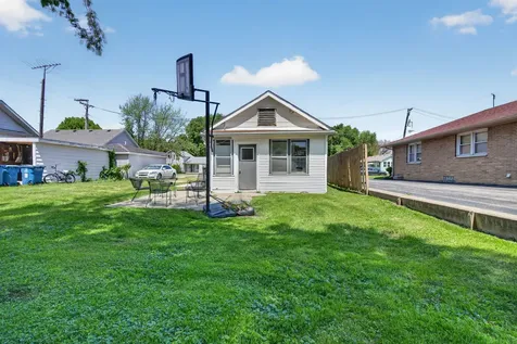 111 Buchanan Street Morris IL 60450