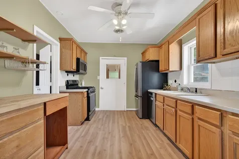 111 Buchanan Street Morris IL 60450