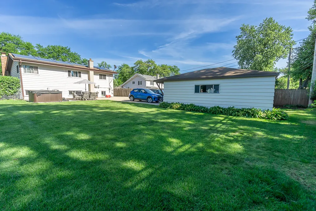 508 North Addison Road Villa Park IL 60181