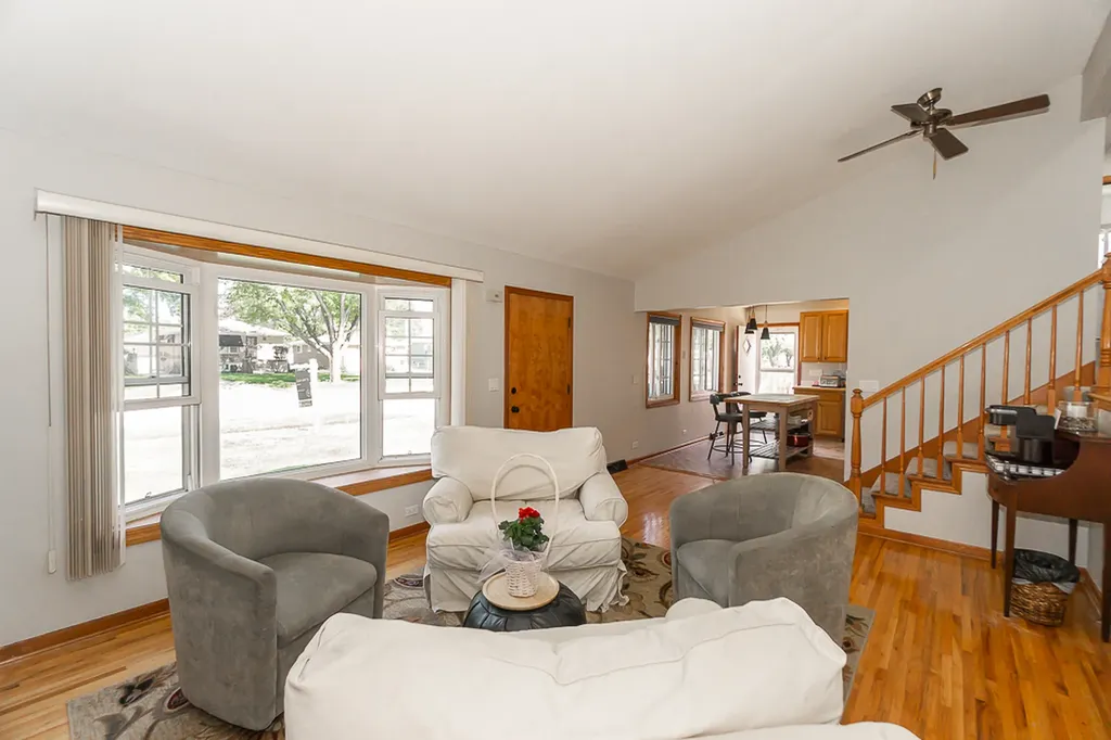 508 North Addison Road Villa Park IL 60181