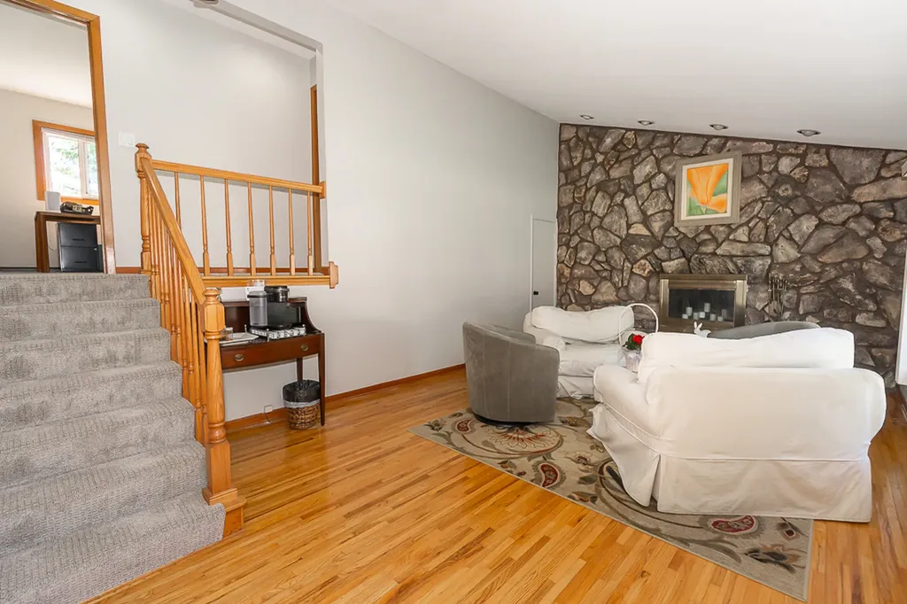 508 North Addison Road Villa Park IL 60181