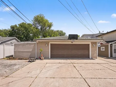 5858 West 88th Place Oak Lawn IL 60453