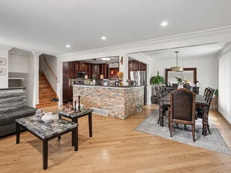 5858 West 88th Place Oak Lawn IL 60453