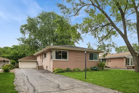 1159 South Mitchell Avenue Arlington Heights IL 60005