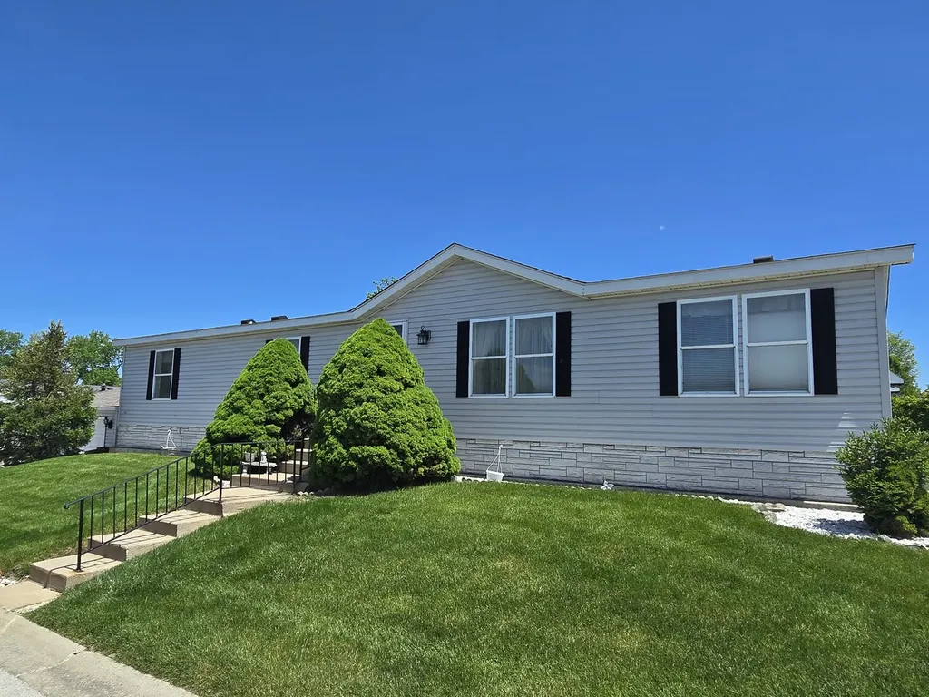 22737 Beverly Drive Frankfort IL 60423
