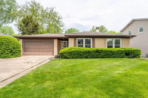 1722 West Pheasant Trail Mount Prospect IL 60056