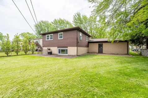 1722 West Pheasant Trail Mount Prospect IL 60056