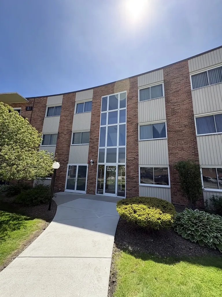 9717 South Keeler Avenue Oak Lawn IL 60453
