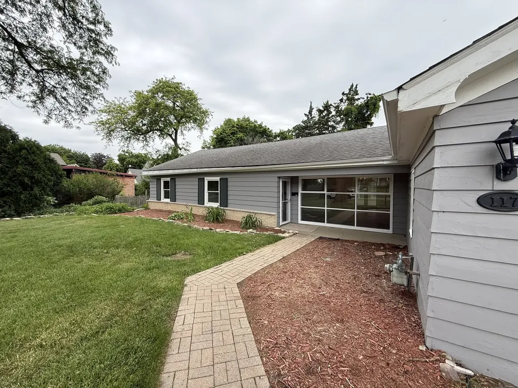 117 East Elm Street Wheaton IL 60189