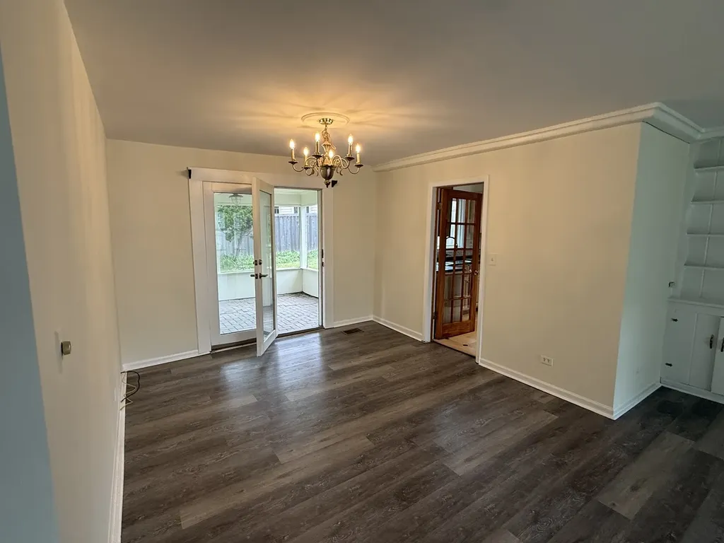 117 East Elm Street Wheaton IL 60189