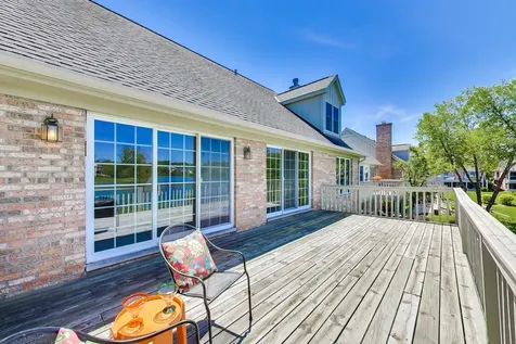 1049 Plantain Court Crystal Lake IL 60014