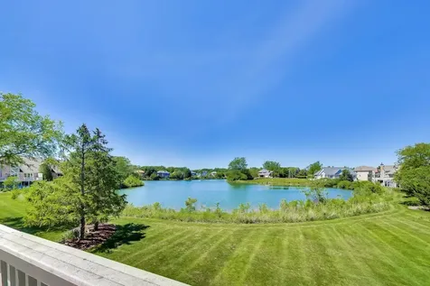 1049 Plantain Court Crystal Lake IL 60014