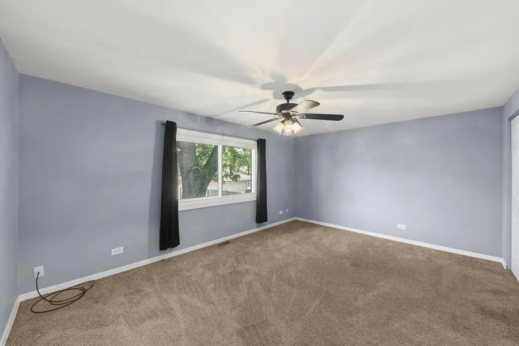 122 Grady Drive Bolingbrook IL 60440