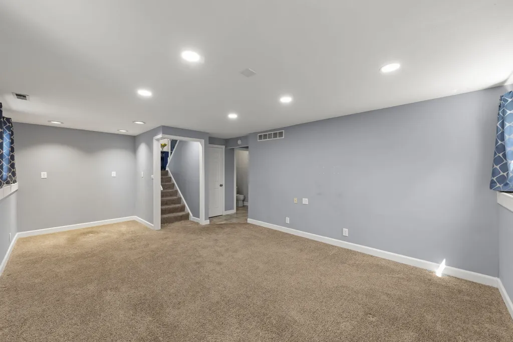 122 Grady Drive Bolingbrook IL 60440