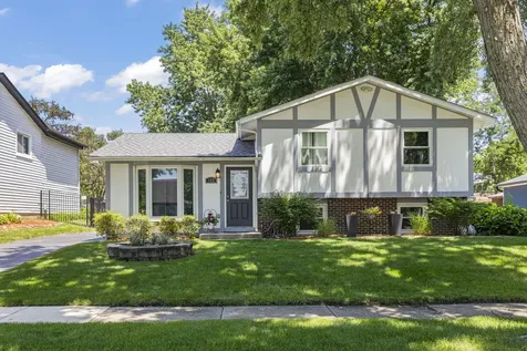 122 Grady Drive Bolingbrook IL 60440