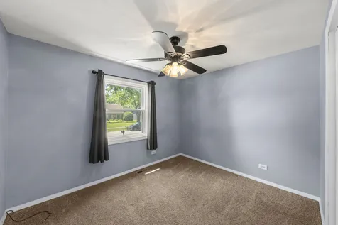 122 Grady Drive Bolingbrook IL 60440