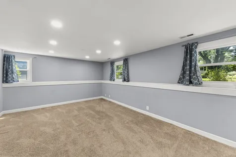 122 Grady Drive Bolingbrook IL 60440