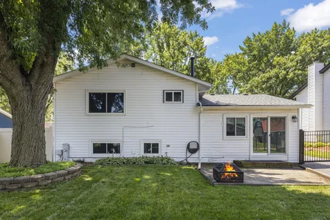 122 Grady Drive Bolingbrook IL 60440