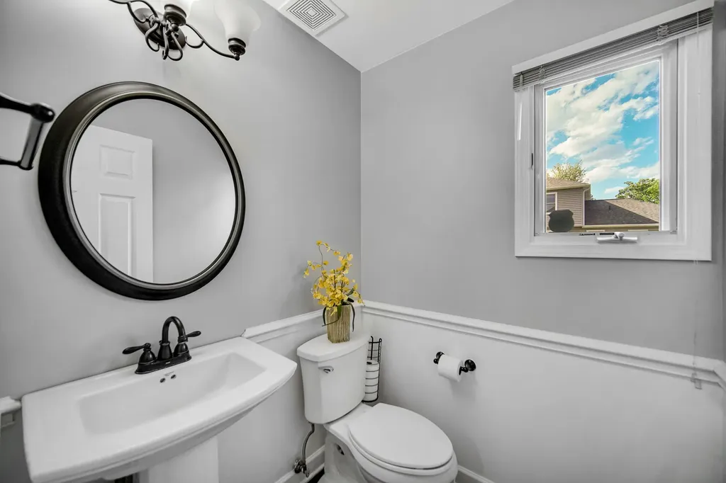 5307 Catclaw Court Naperville IL 60564
