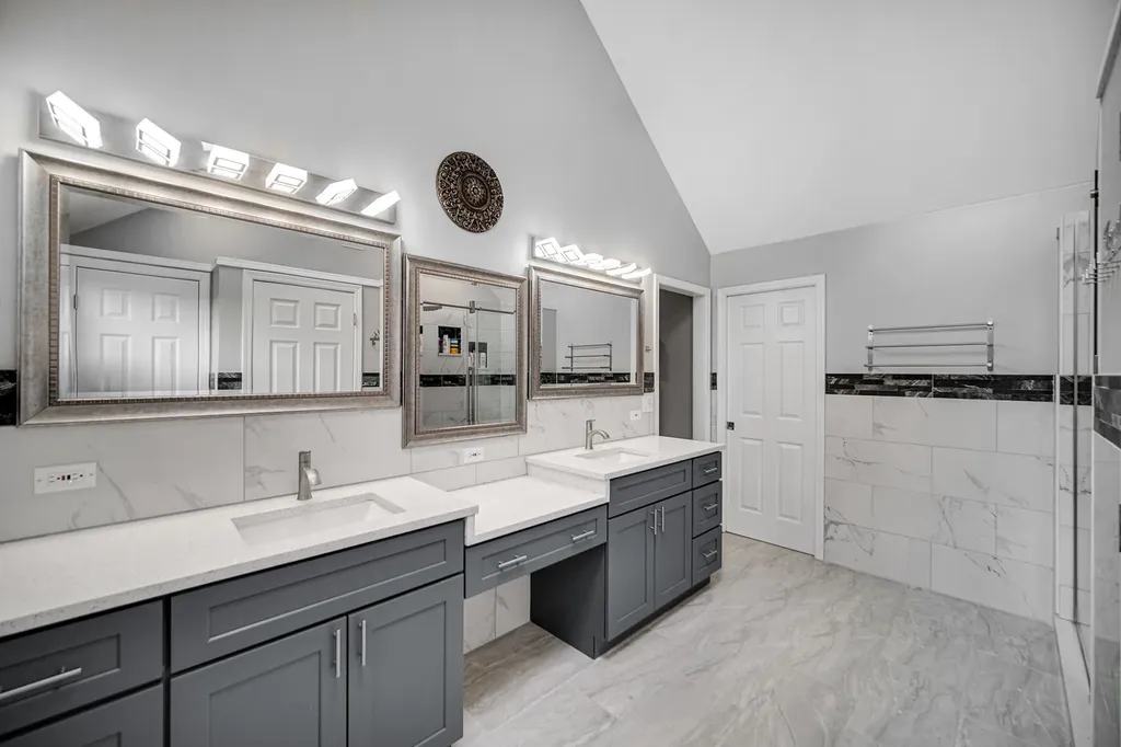 5307 Catclaw Court Naperville IL 60564
