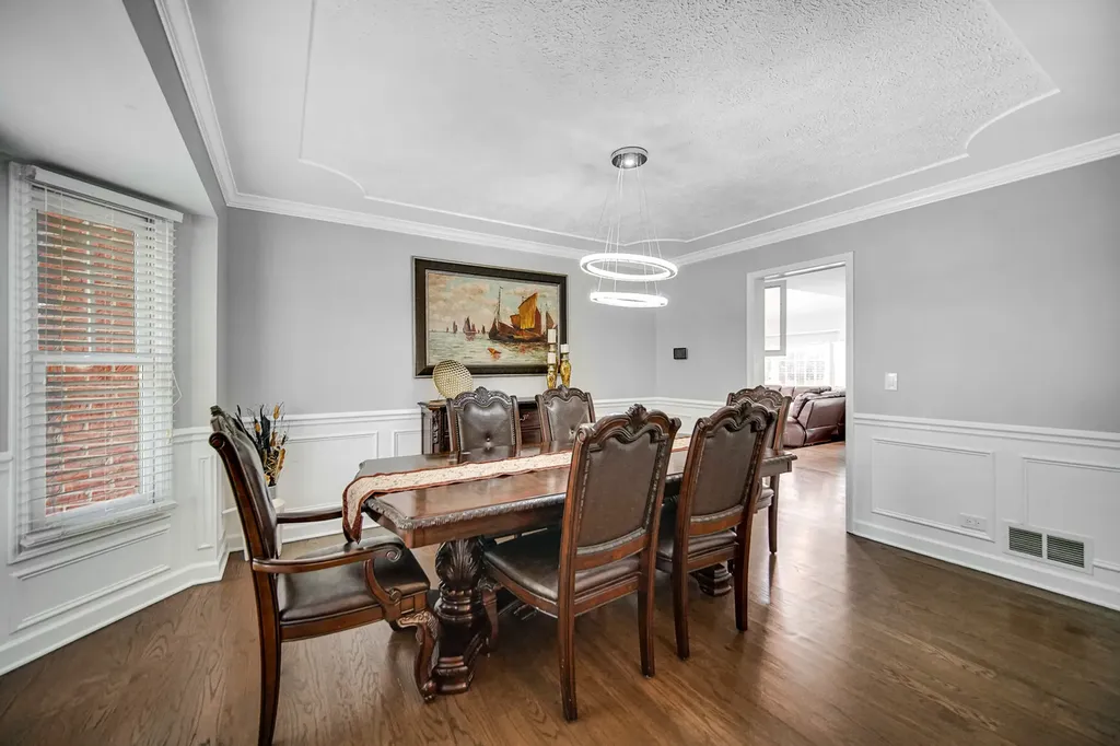 5307 Catclaw Court Naperville IL 60564