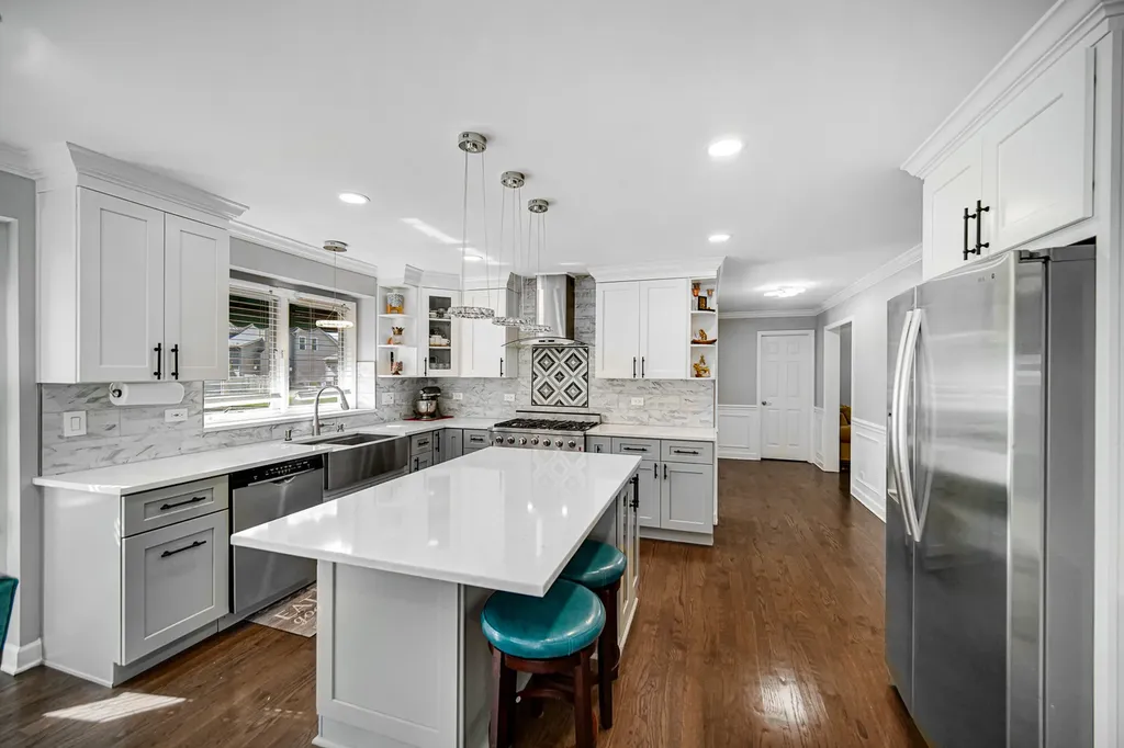 5307 Catclaw Court Naperville IL 60564