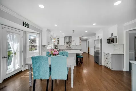 5307 Catclaw Court Naperville IL 60564