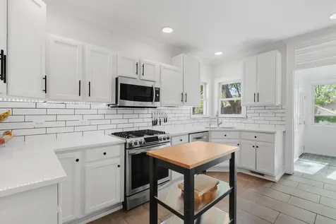 2323 Grey Avenue Evanston IL 60201